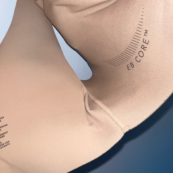 Seamless Tan Bra - Picture 8 of 11